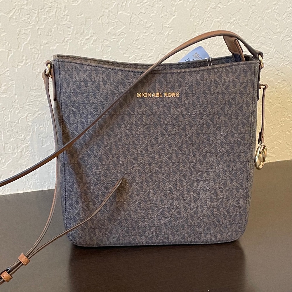 Micheal Kors shoulder bag